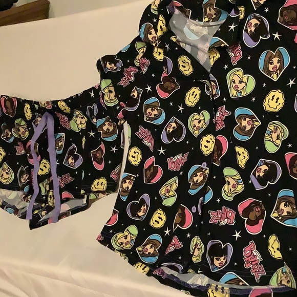 Bratz pj set - Picture 3 of 3